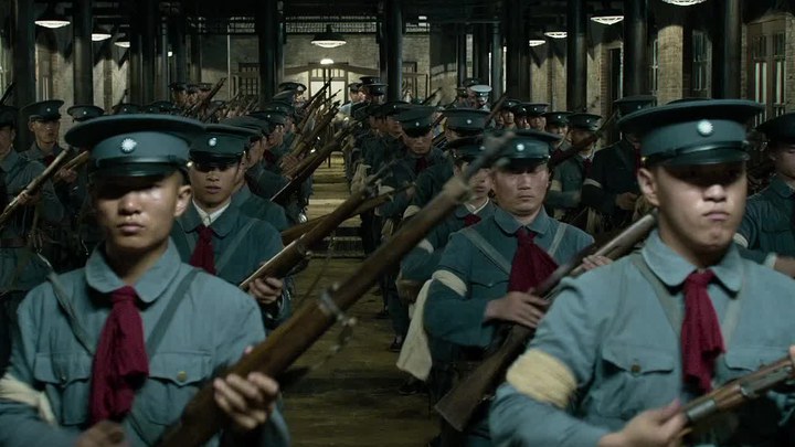 预告片：战斗版 (中文字幕)