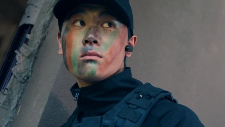 预告片：动作版 (中文字幕)