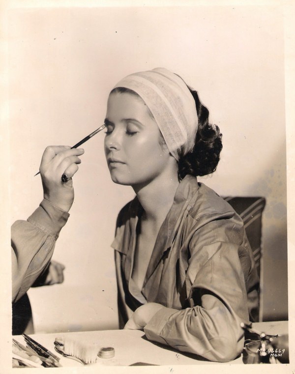 Anne Darling