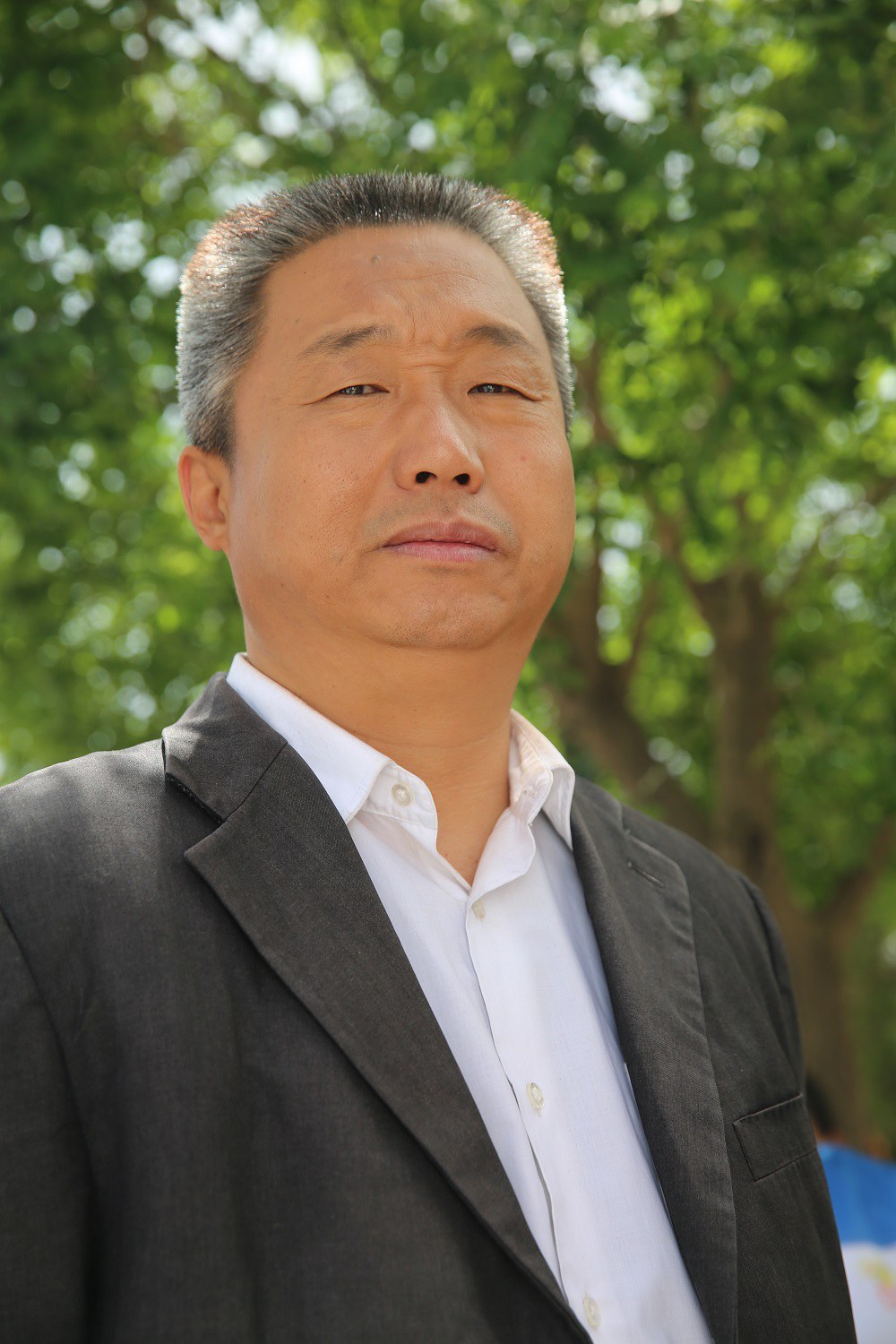余治华