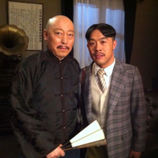 成红