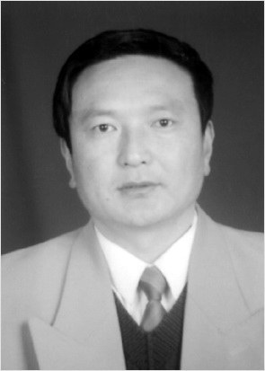 瞿旋
