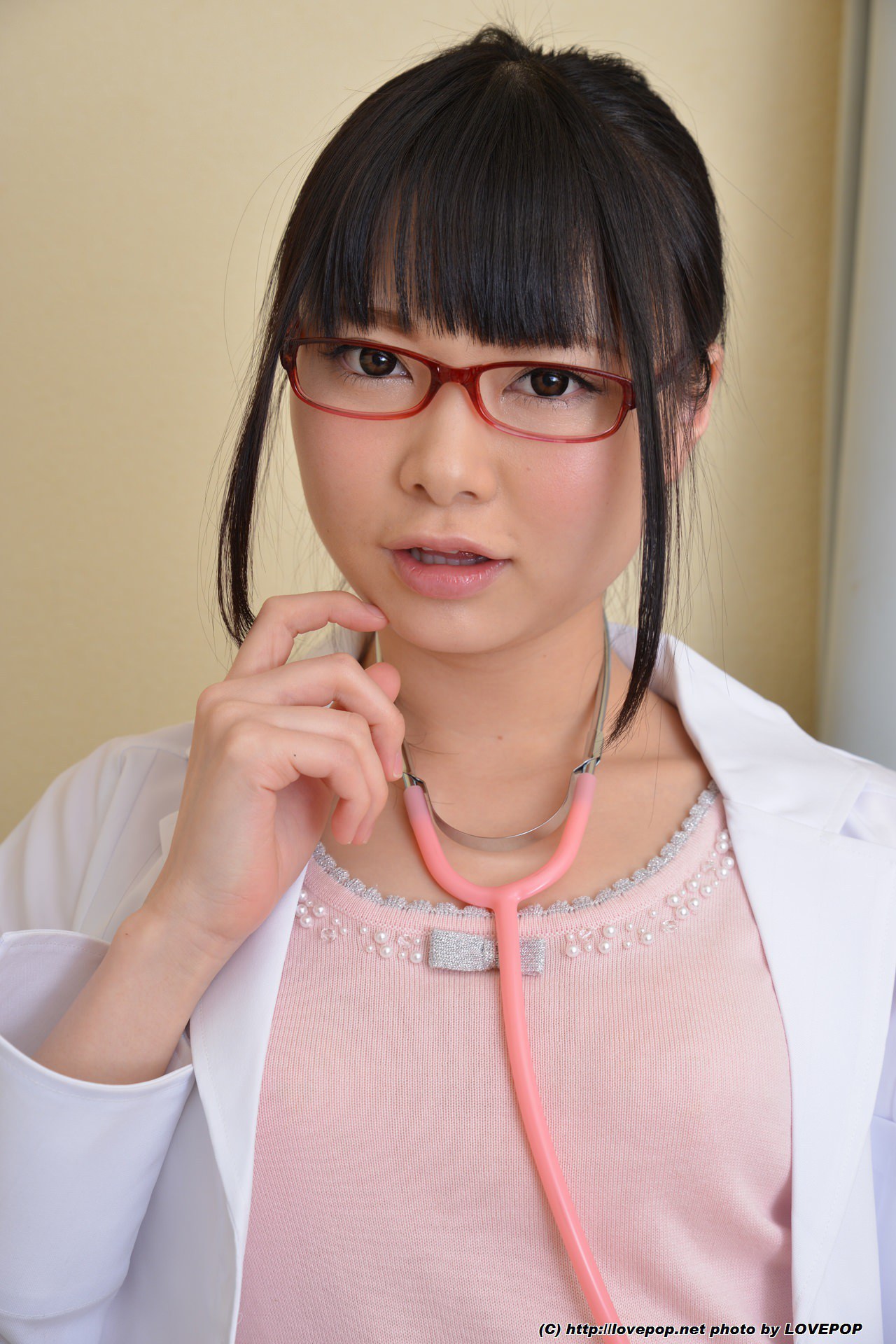 夏芽爱莉