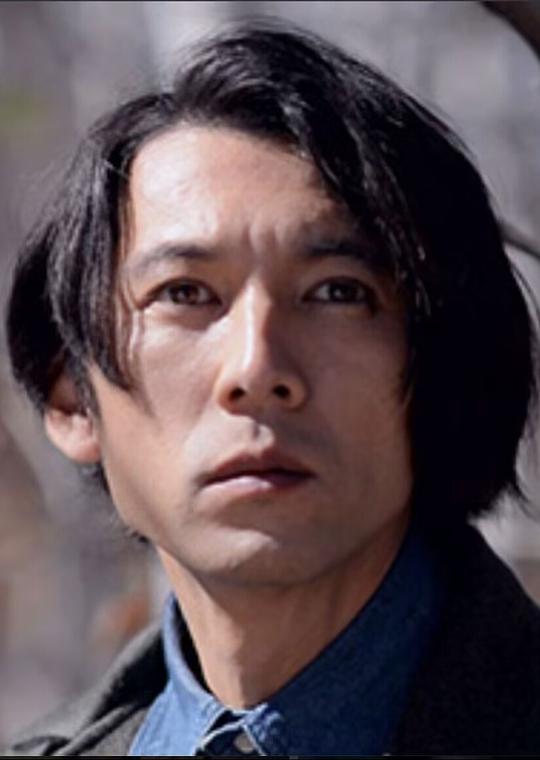 松冈龙平