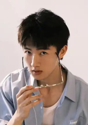 马笳淳