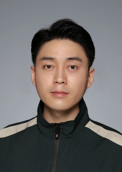 张昊东