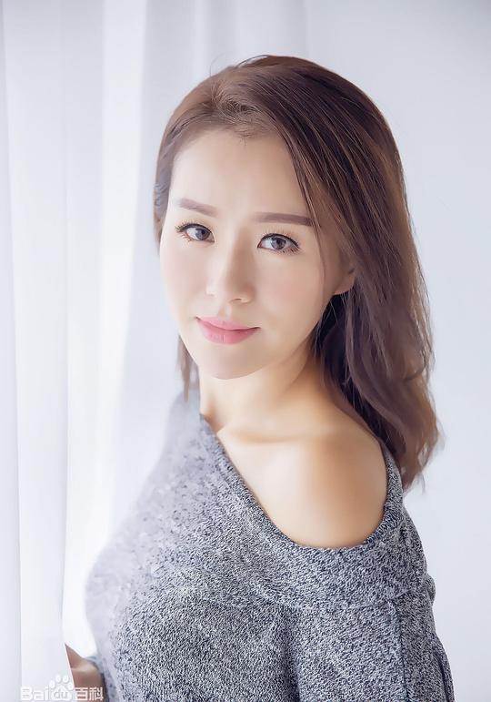 王嘉荧