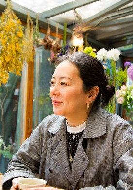野村友里