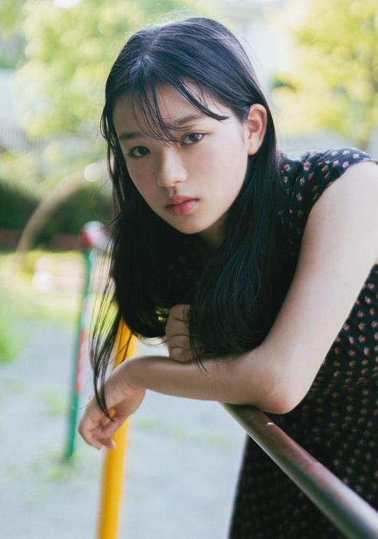 蒼戶虹子