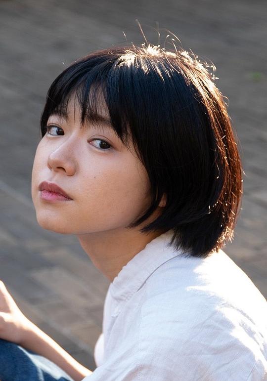 新帆由纪