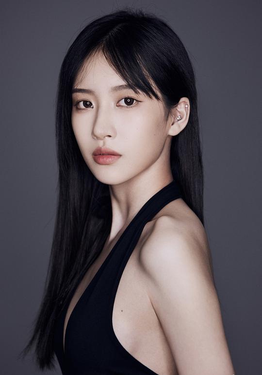 李娅萱