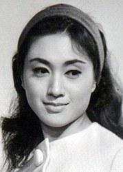 小畑絹子