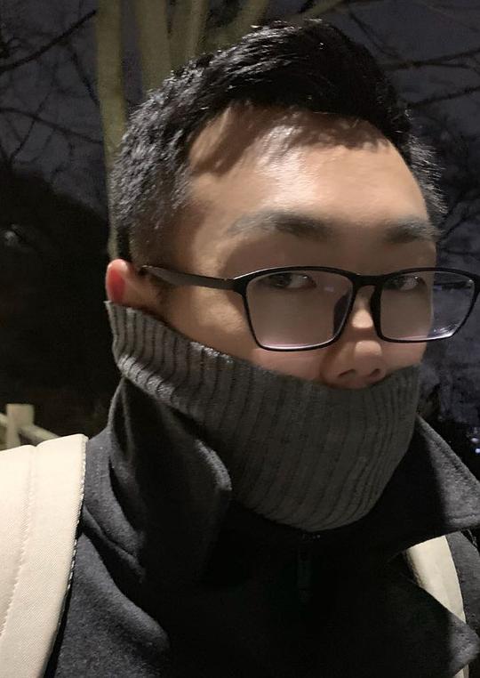 余弋 