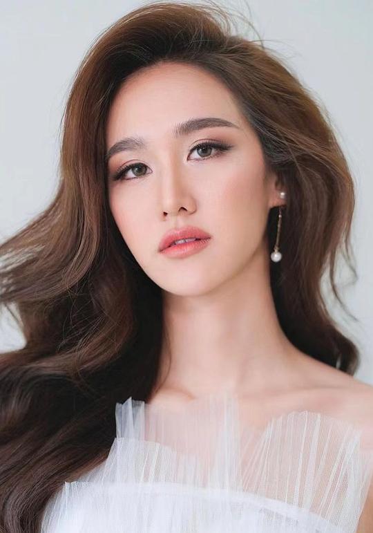 阿茶丽·布乔