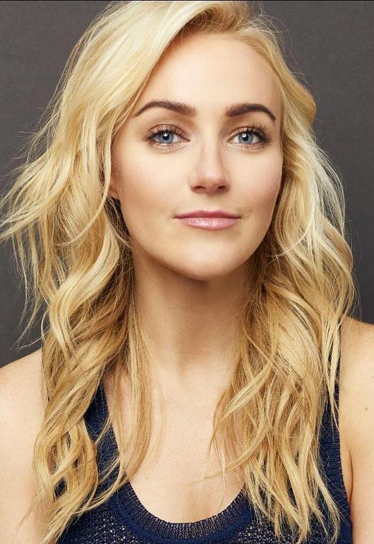 Betsy Wolfe
