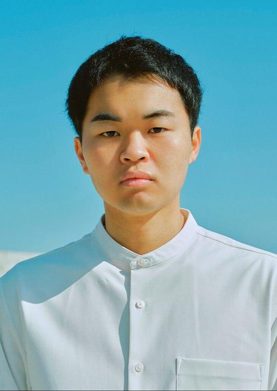 青山俊雄