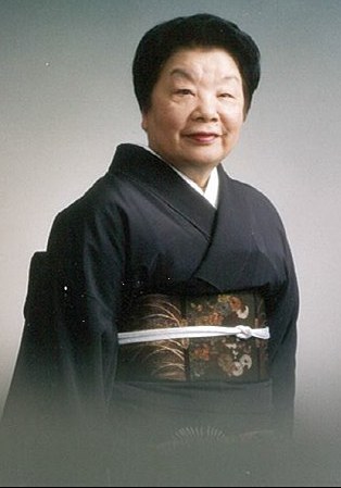 平岩弓枝