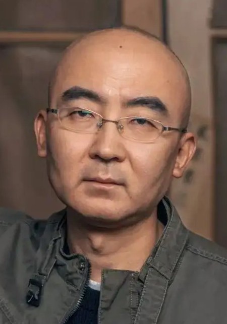 张宏杰