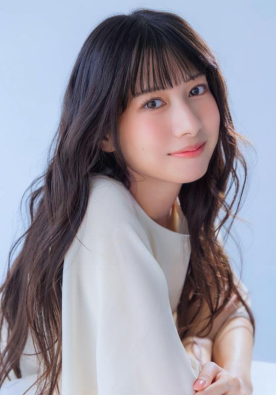 厚地彩花