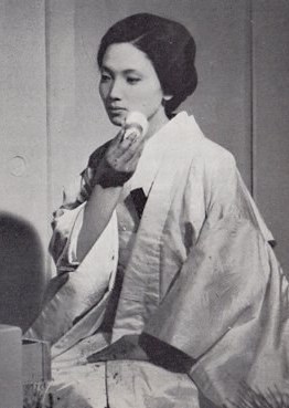 鹤冈淑子
