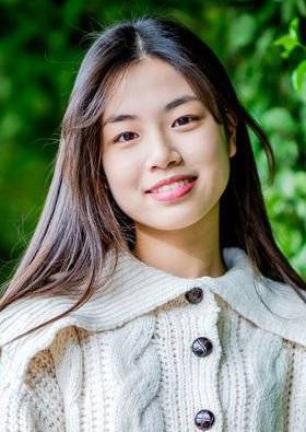 李佳妍