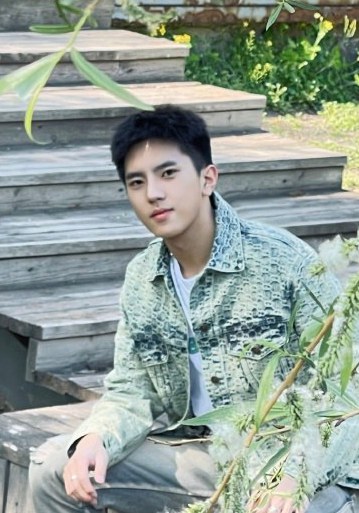 杨睿铮