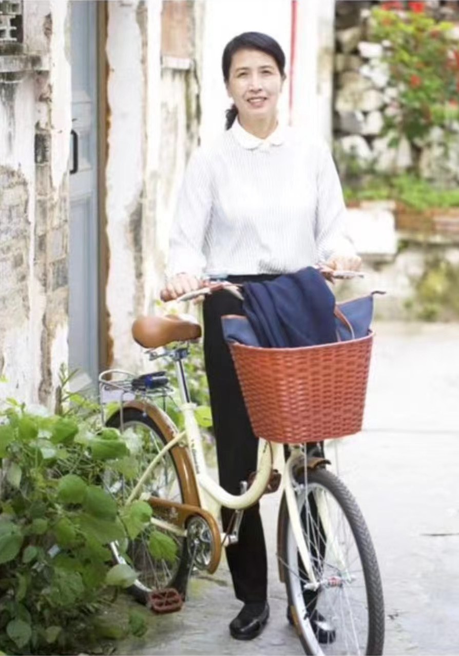 王丽
