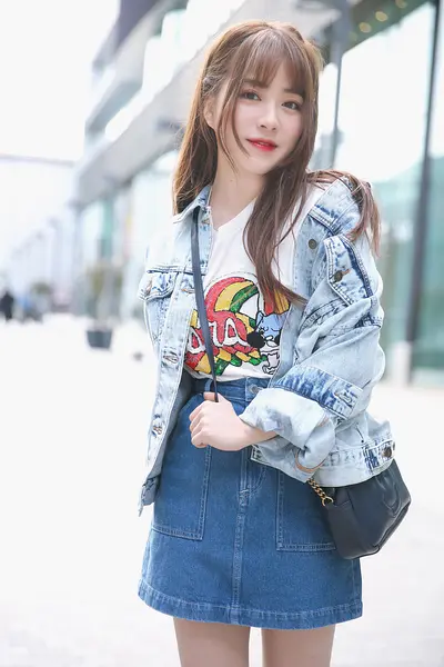 毛唯嘉