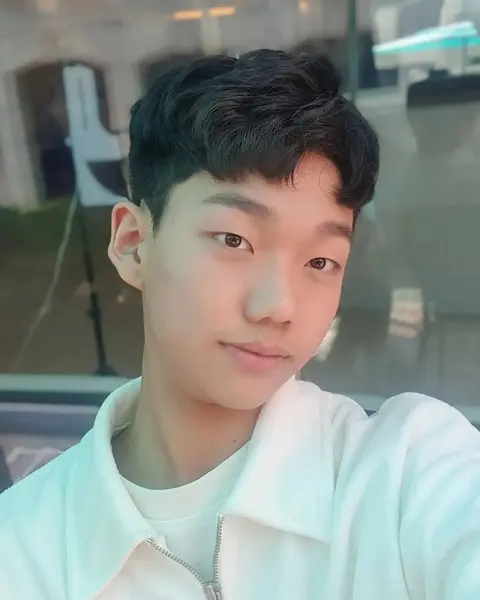 李灿俞