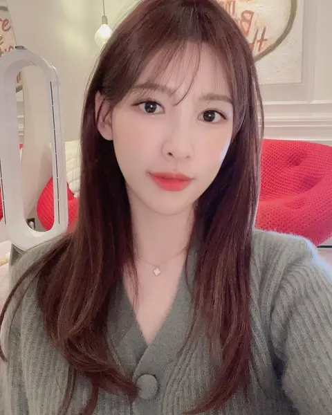 李娜妍