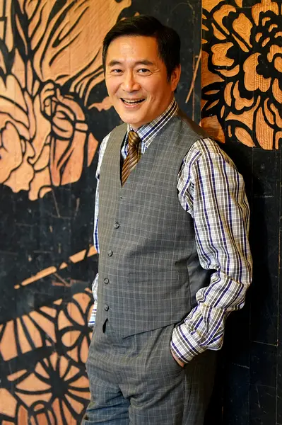 汤志伟