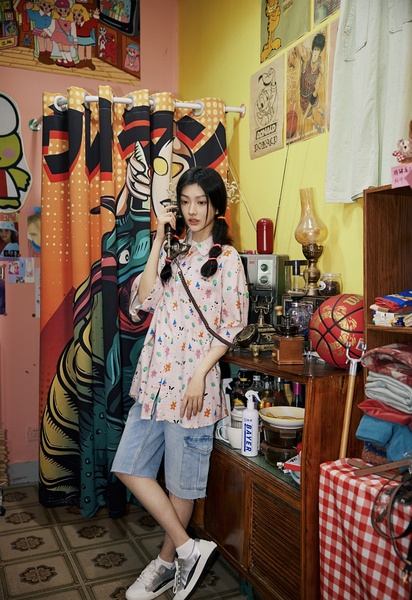 李康