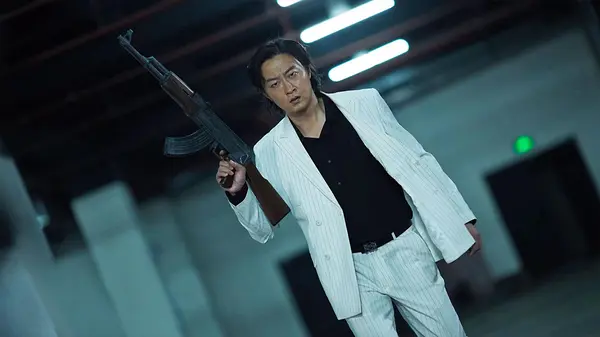 秦启东