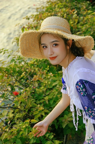 艾丽菲娅·卡吾利江