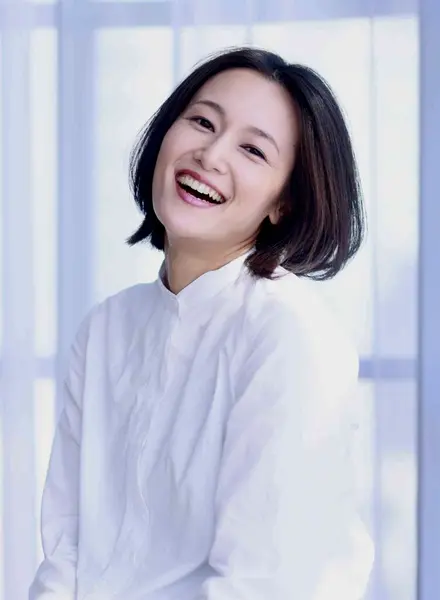 筱崎志乃