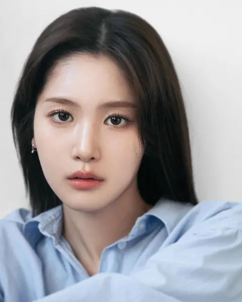 李在伊