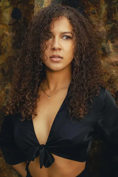 Aleksandra Cross
