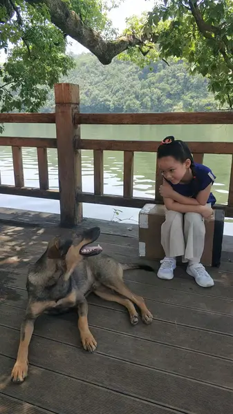 李铭均