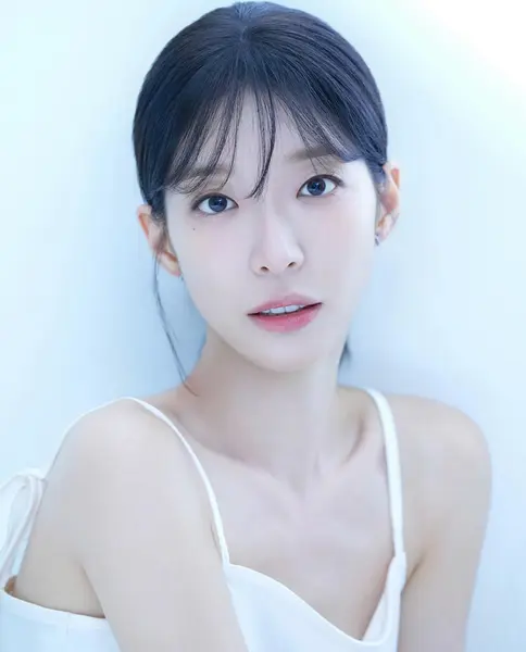 任思朗