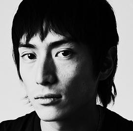 伊势谷友介