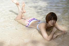 荒井萌