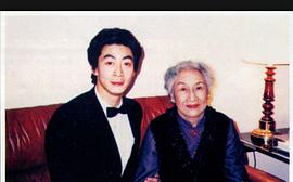 六小龄童