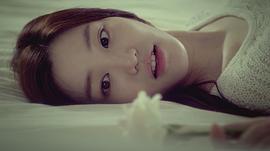 李侑菲