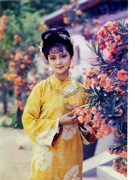 张莉