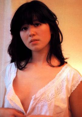 石野真子