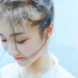 颜卓灵