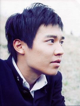 小出惠介