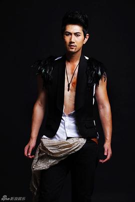 何明翰