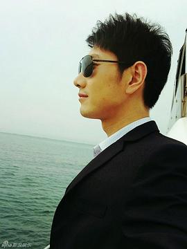 何明翰