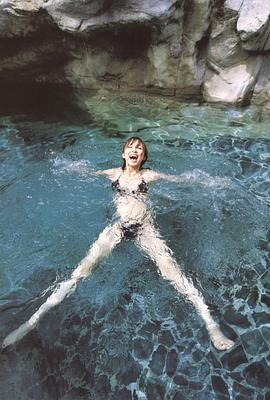 篠田麻里子
